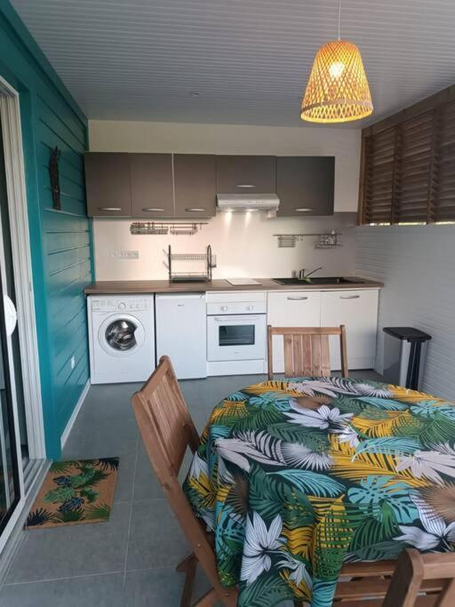 Tukusi Bungalow Льо Мул Екстериор снимка